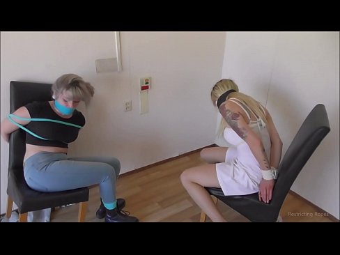 ❤️ Bağımlı / bağlı ve ağzı tıkalı / sıkıntı içinde küçük hanım ❤️ Anal porno tr.com-full-porner.ru ﹏